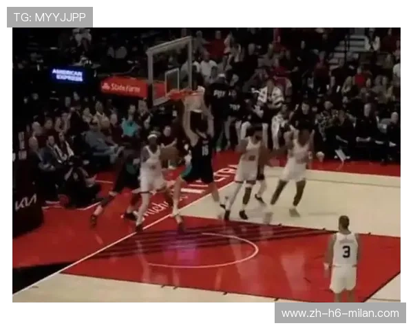 NBA后卫绕过人群抛投命中：精彩瞬间点燃全场激情